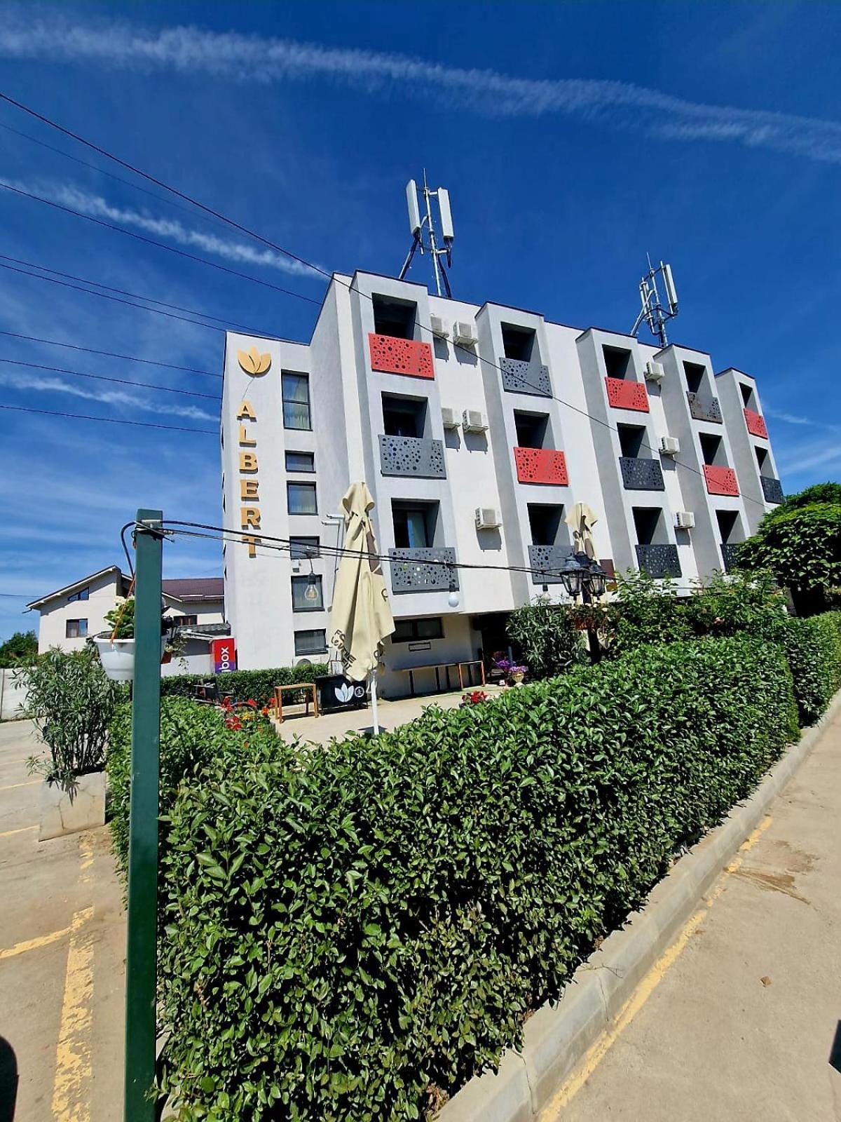 Albert Hotel Roşu Exterior foto
